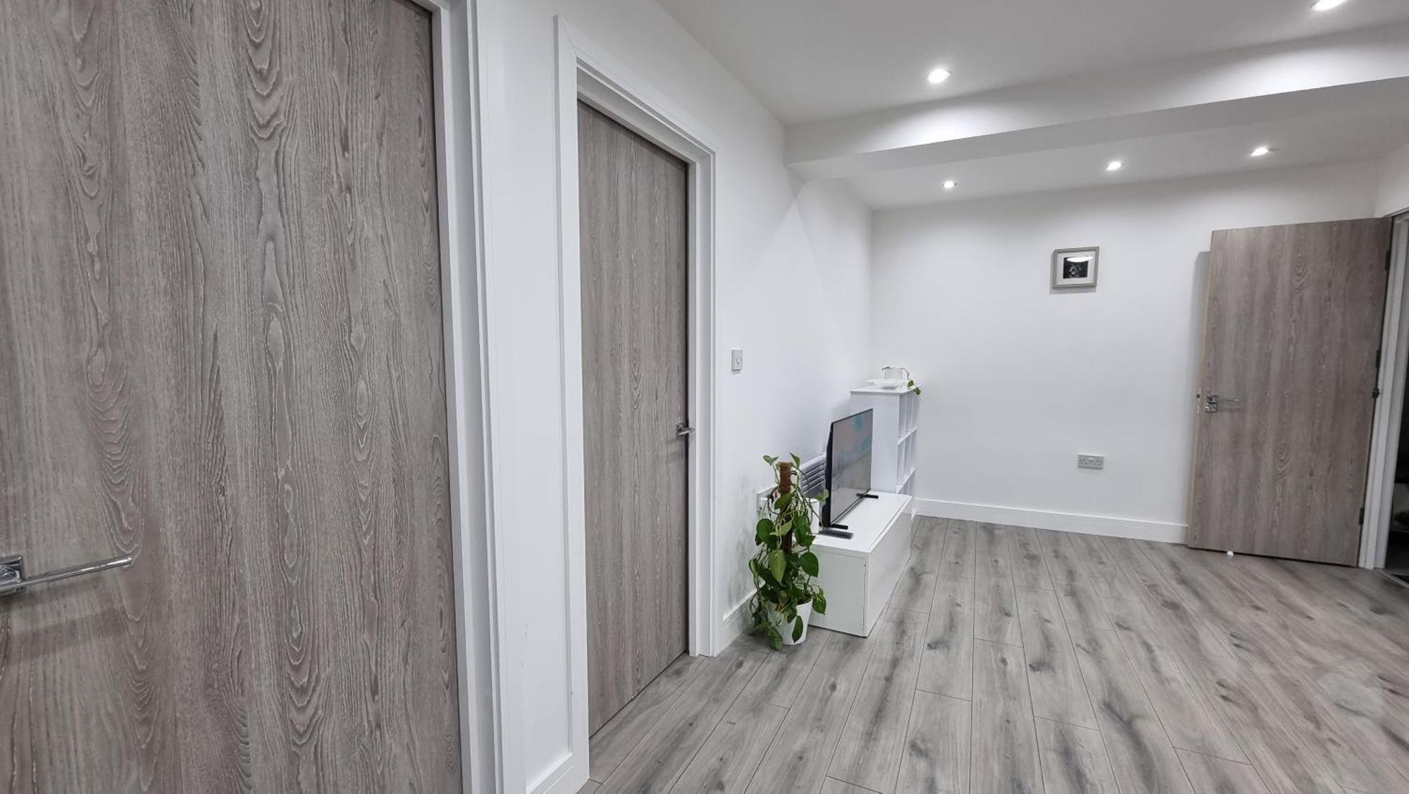 Brand New Flat Close To Turnpike Lane Tube Station 런던 외부 사진